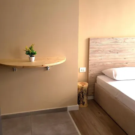 Kron Aparthotel Golem (Tirana)