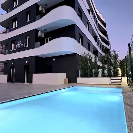 Kron Aparthotel 3*