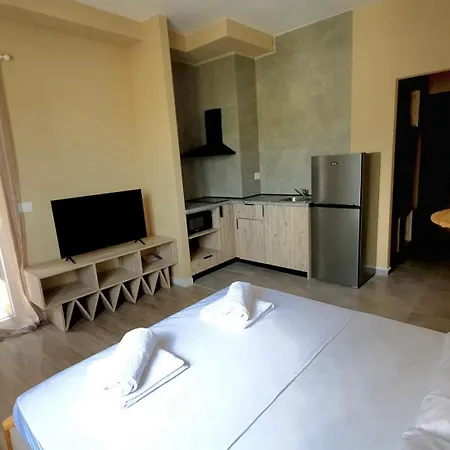 Kron Aparthotel 3*