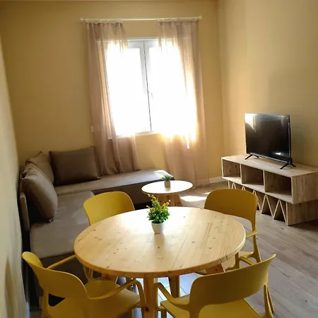 Kron Aparthotel 3*