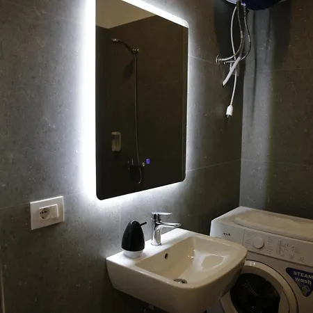 Kron Aparthotel 3*